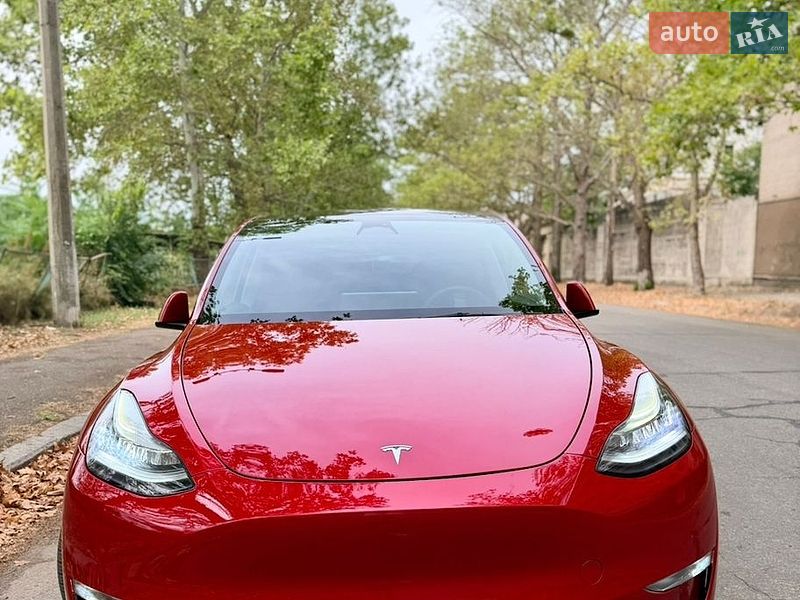 Внедорожник / Кроссовер Tesla Model Y 2022 в Киеве