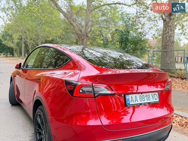 Внедорожник / Кроссовер Tesla Model Y 2022 в Киеве