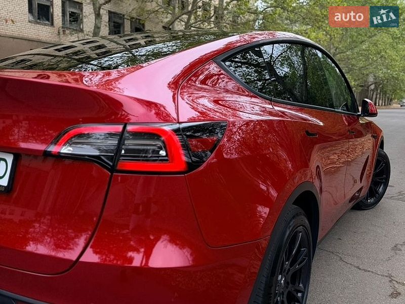 Внедорожник / Кроссовер Tesla Model Y 2022 в Киеве