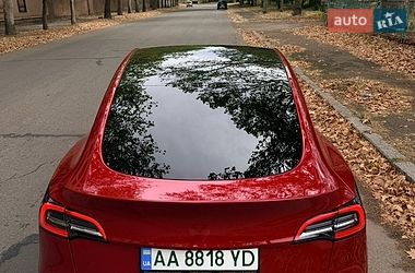 Внедорожник / Кроссовер Tesla Model Y 2022 в Киеве