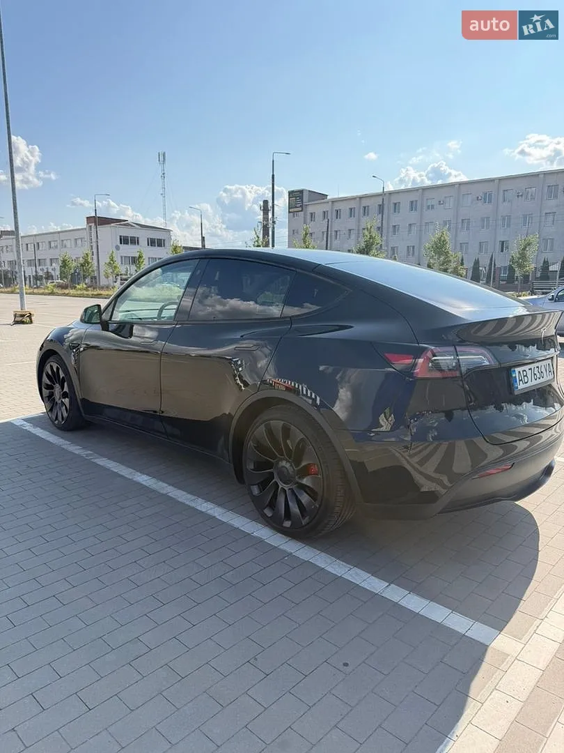 2021 Tesla Model Y - мініатюра 3