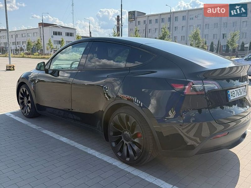 Позашляховик / Кросовер Tesla Model Y 2021 в Вінниці