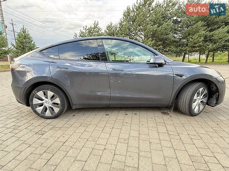 Позашляховик / Кросовер Tesla Model Y 2023 в Львові