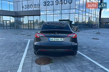 Внедорожник / Кроссовер Tesla Model Y 2024 в Киеве