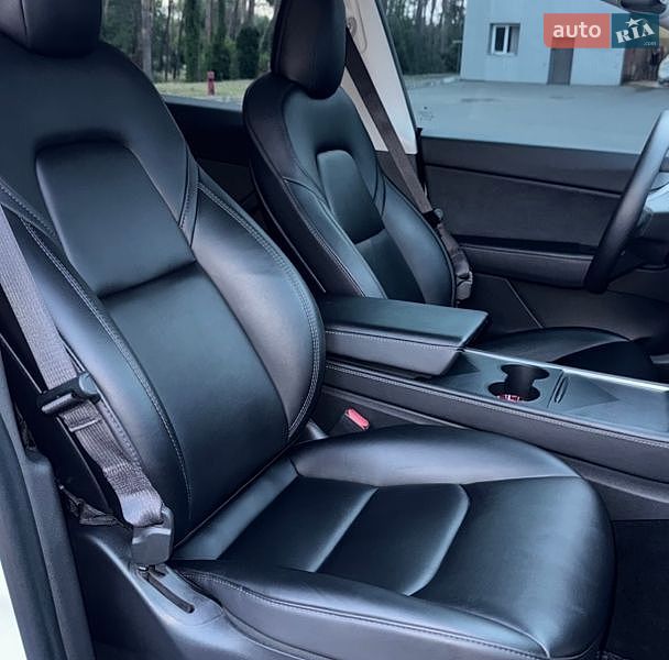 Позашляховик / Кросовер Tesla Model Y 2021 в Харкові