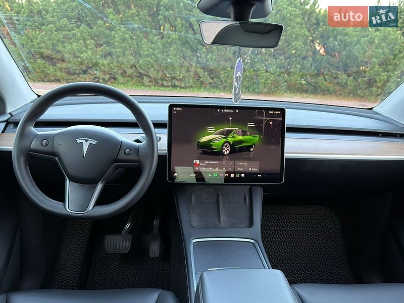 Позашляховик / Кросовер Tesla Model Y 2023 в Києві