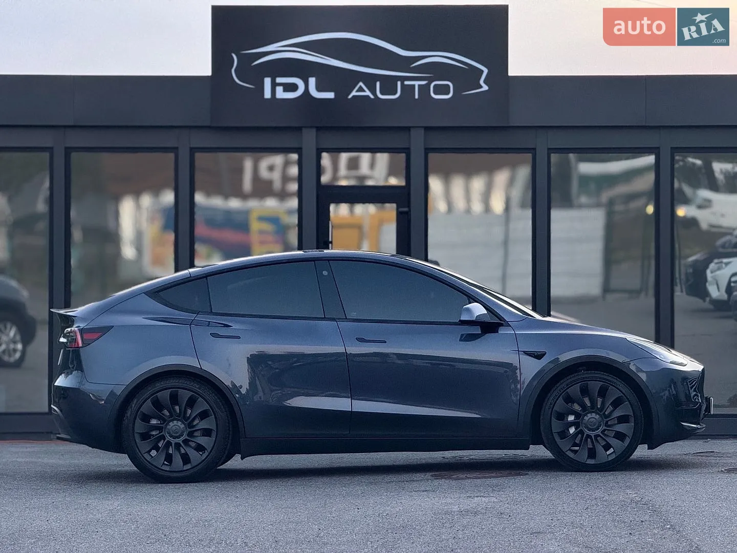 2021 Tesla Model Y - мініатюра 3