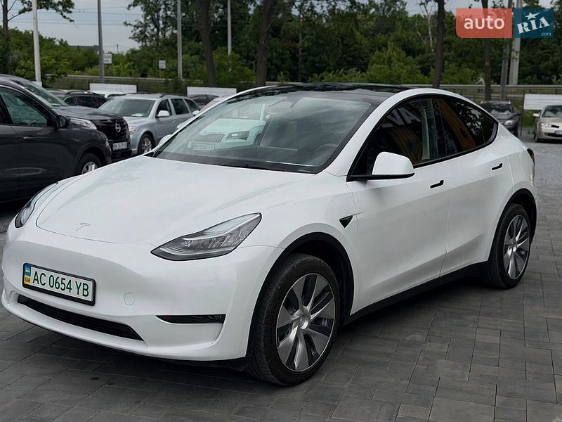 Tesla Model Y 2023 Tesla Model Y 2023