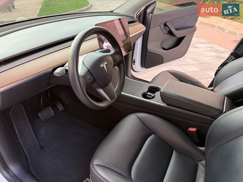 Позашляховик / Кросовер Tesla Model Y 2020 в Києві