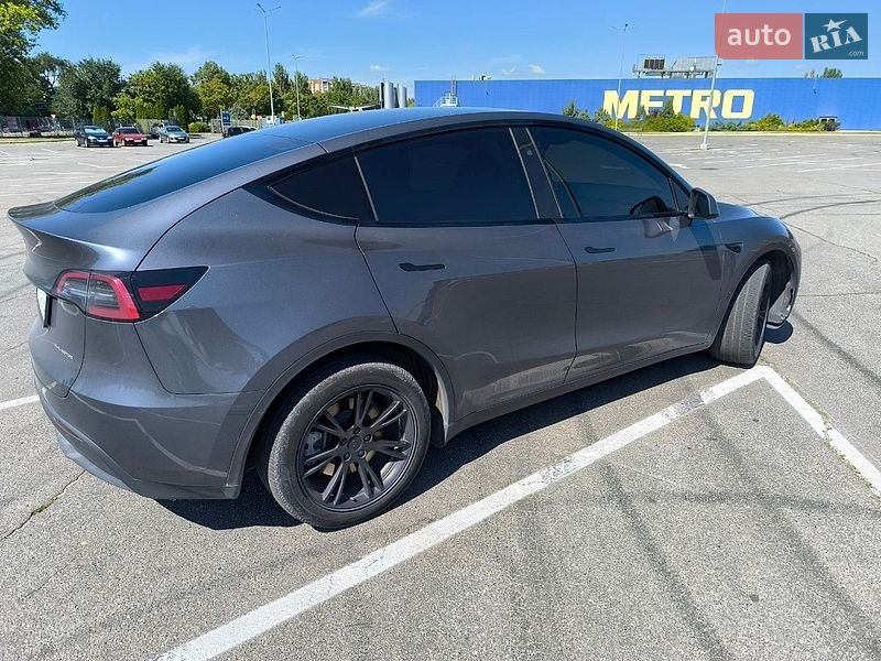 Позашляховик / Кросовер Tesla Model Y 2023 в Дніпрі