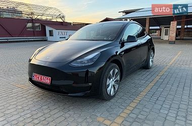 tesla model-y 2023 в Львов от профессионального продавца Володимир
