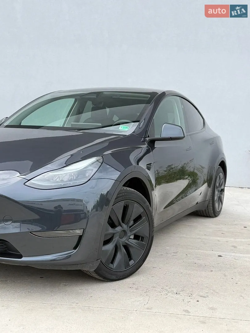 2025 Tesla Model Y - мініатюра 12