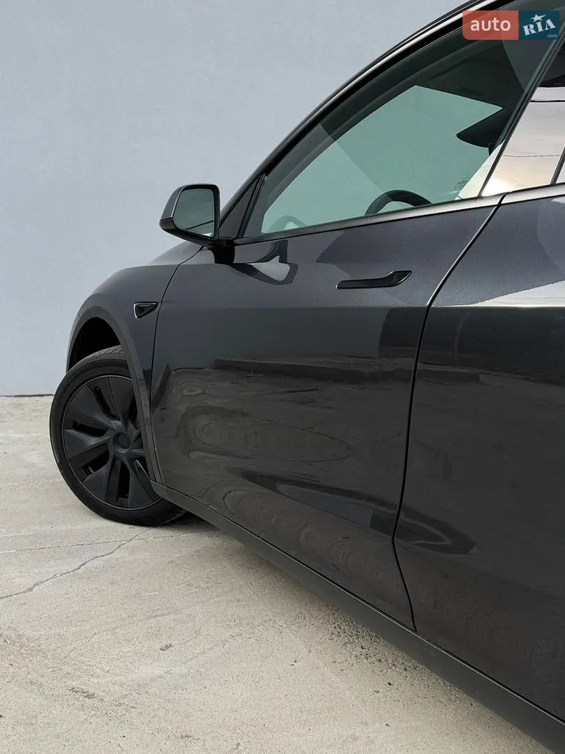 2025 Tesla Model Y - мініатюра 28