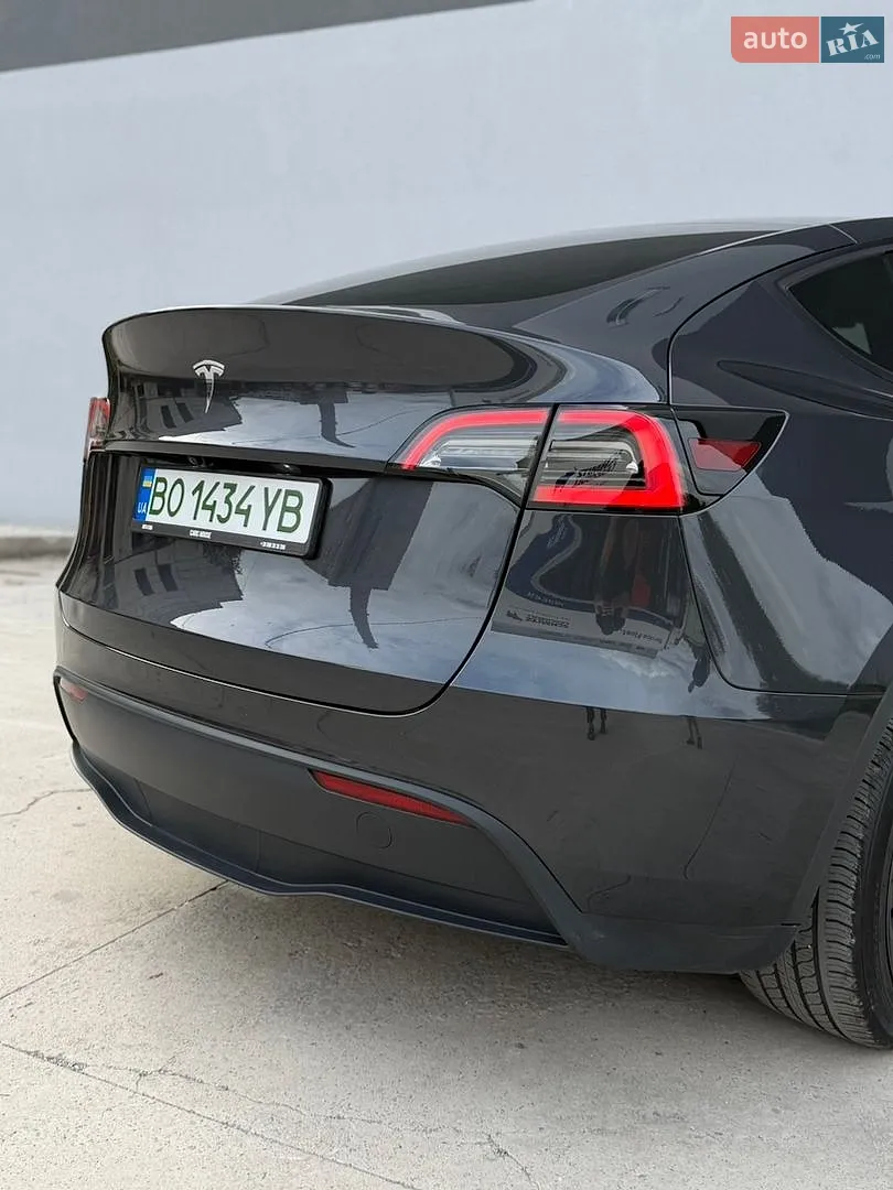 2025 Tesla Model Y - мініатюра 36