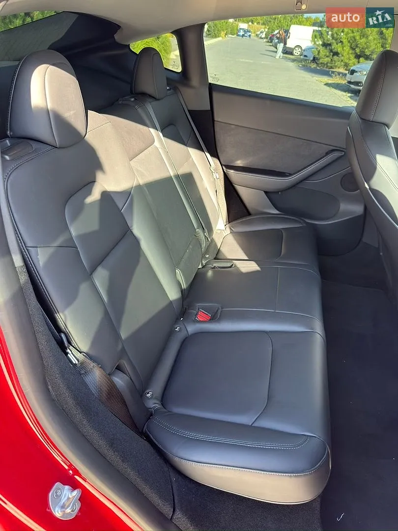 2022 Tesla Model Y - мініатюра 19