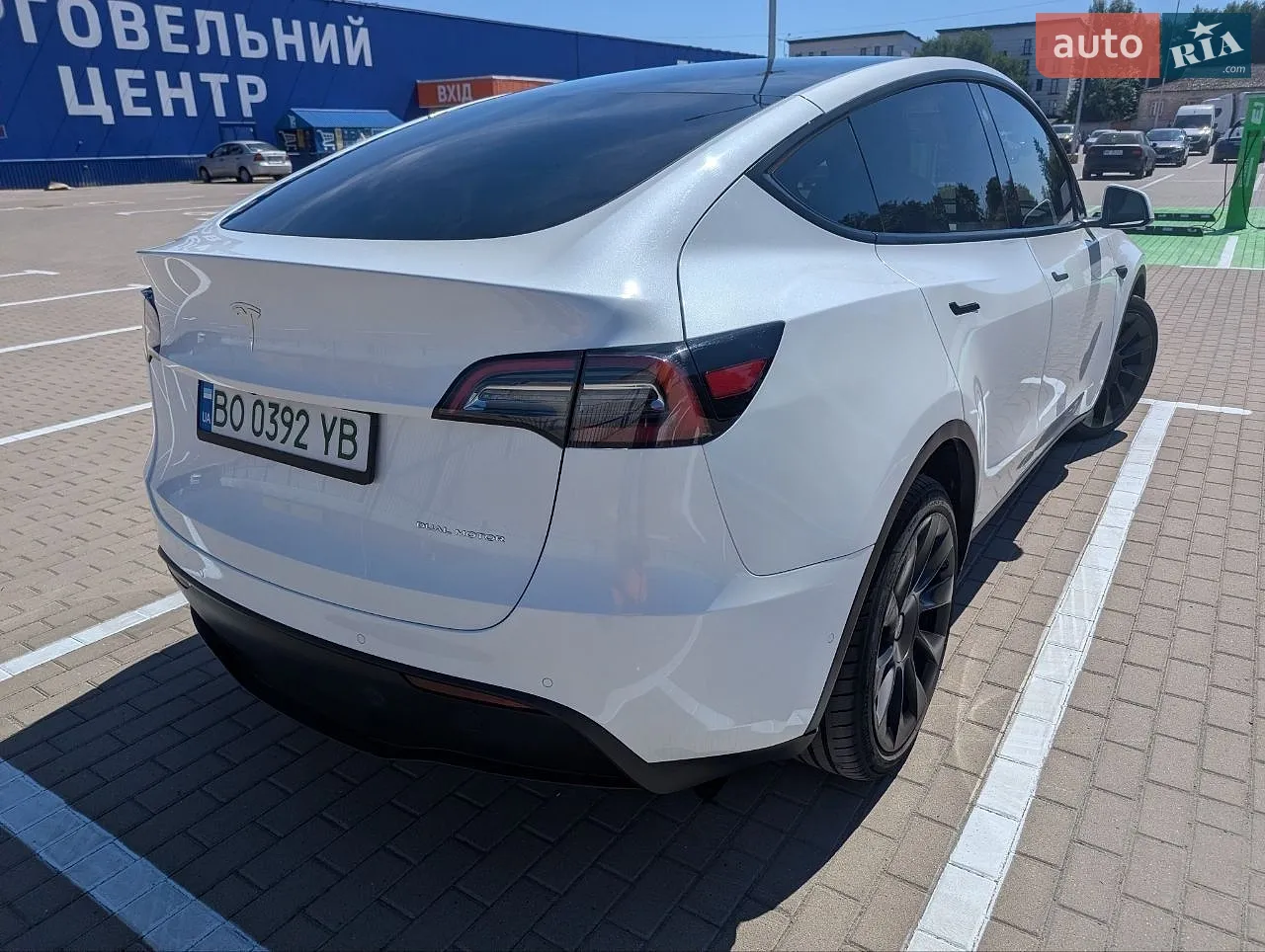 2021 Tesla Model Y - мініатюра 9