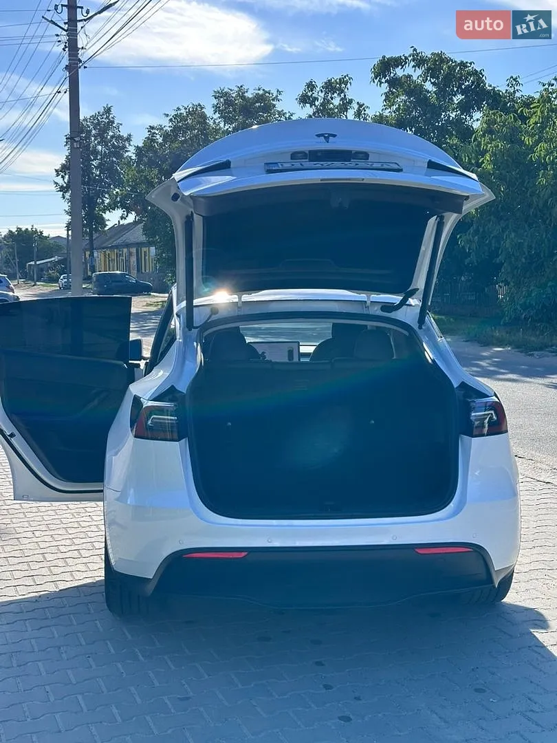 2021 Tesla Model Y - мініатюра 10