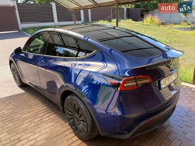 Позашляховик / Кросовер Tesla Model Y 2024 в Дніпрі