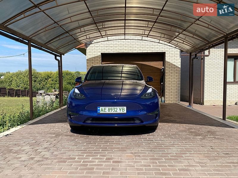 Позашляховик / Кросовер Tesla Model Y 2024 в Дніпрі