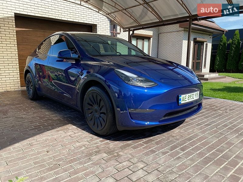 Позашляховик / Кросовер Tesla Model Y 2024 в Дніпрі
