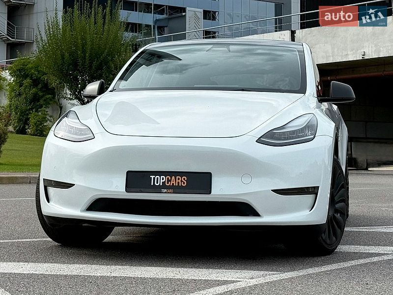 Позашляховик / Кросовер Tesla Model Y 2021 в Києві