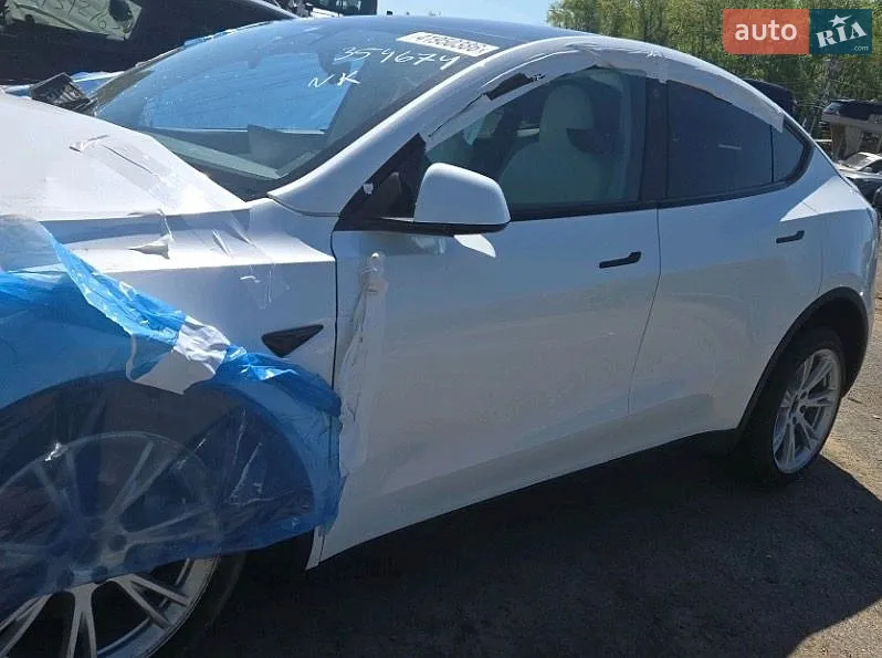 2022 Tesla Model Y - мініатюра 2