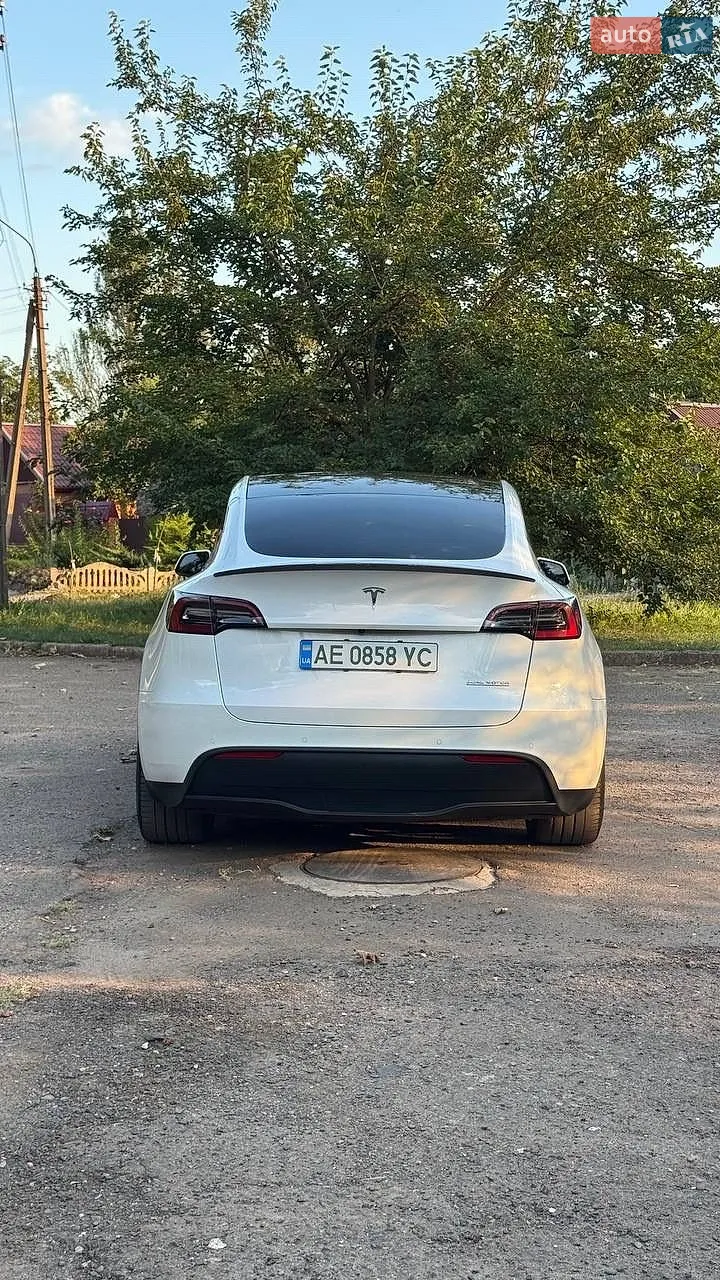 2022 Tesla Model Y - мініатюра 5