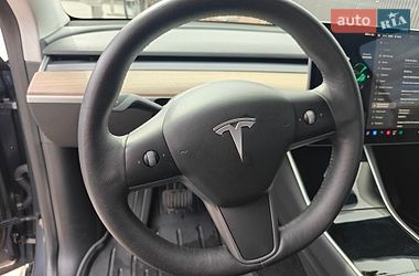 Позашляховик / Кросовер Tesla Model Y 2021 в Києві