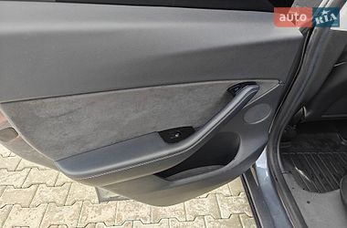 Позашляховик / Кросовер Tesla Model Y 2021 в Києві