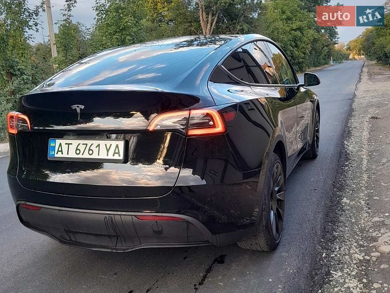 Внедорожник / Кроссовер Tesla Model Y 2022 в Ивано-Франковске