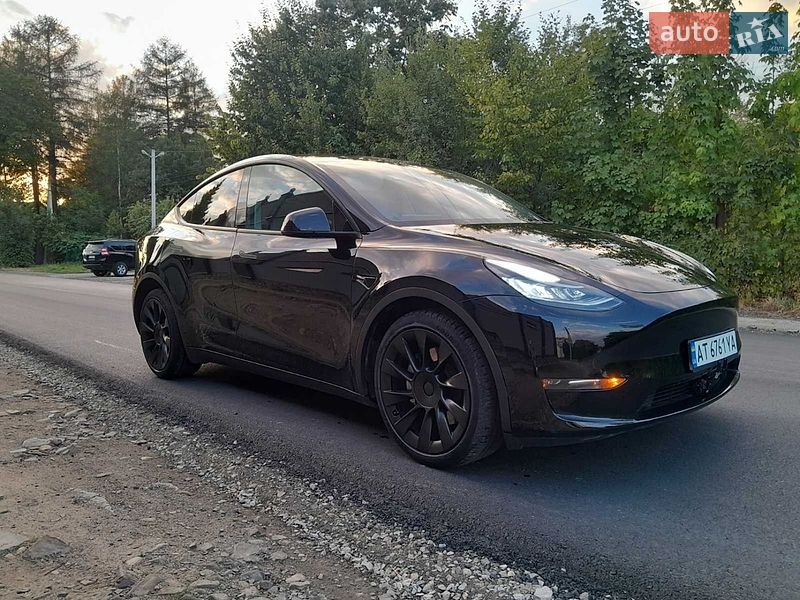 Tesla Model Y 2022