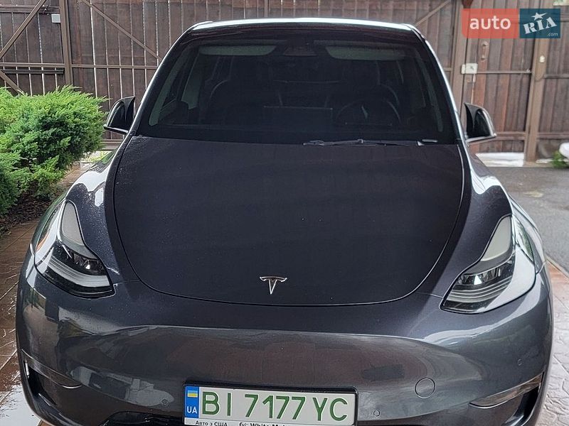Tesla Model Y 2022
