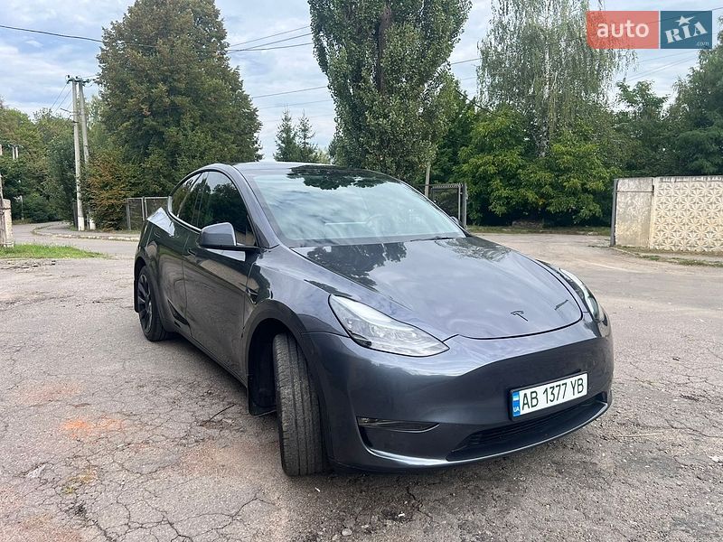 Позашляховик / Кросовер Tesla Model Y 2023 в Вінниці