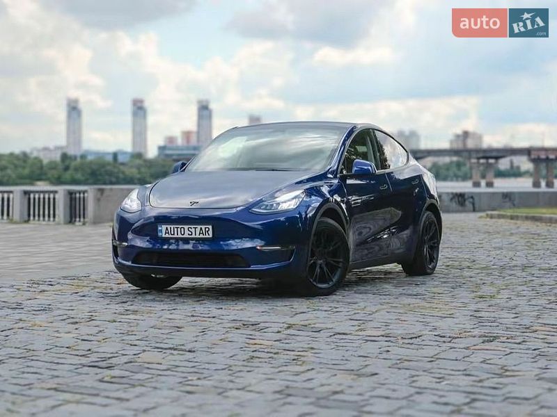 Tesla Model Y 2022