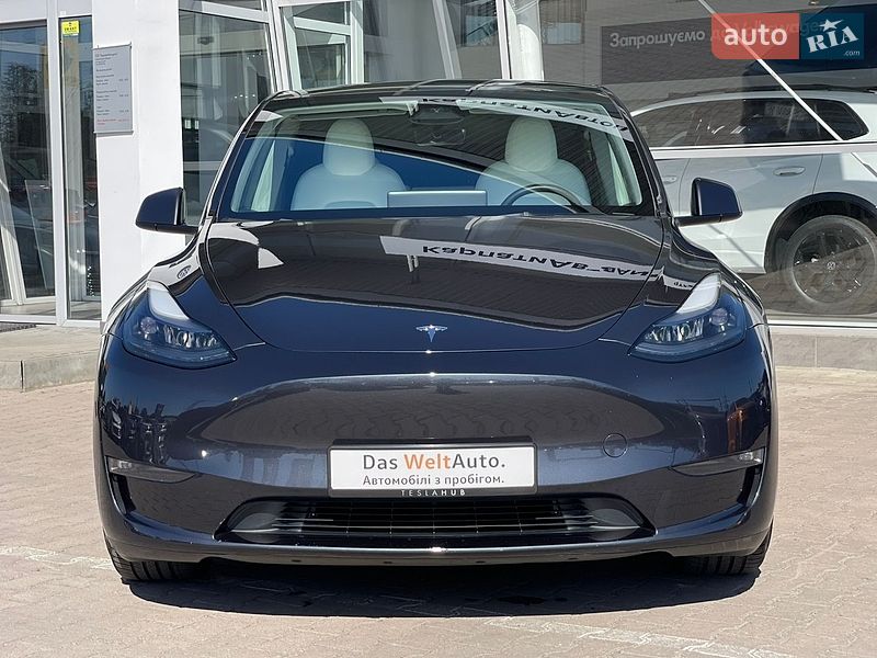 Внедорожник / Кроссовер Tesla Model Y 2024 в Черновцах