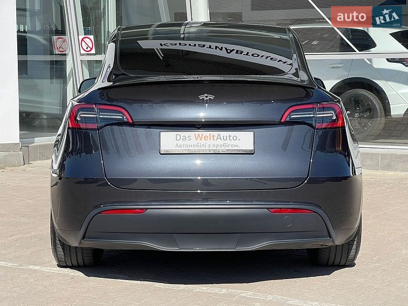 Внедорожник / Кроссовер Tesla Model Y 2024 в Черновцах