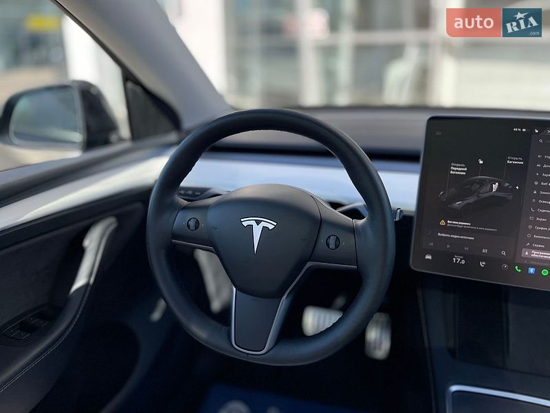 Позашляховик / Кросовер Tesla Model Y 2024 в Чернівцях фото 14 Позашляховик / Кросовер Tesla Model Y 2024 в Чернівцях