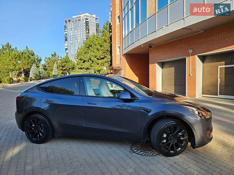 Внедорожник / Кроссовер Tesla Model Y 2022 в Харькове