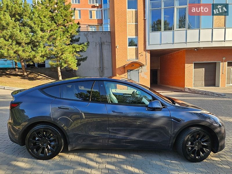 Внедорожник / Кроссовер Tesla Model Y 2022 в Харькове