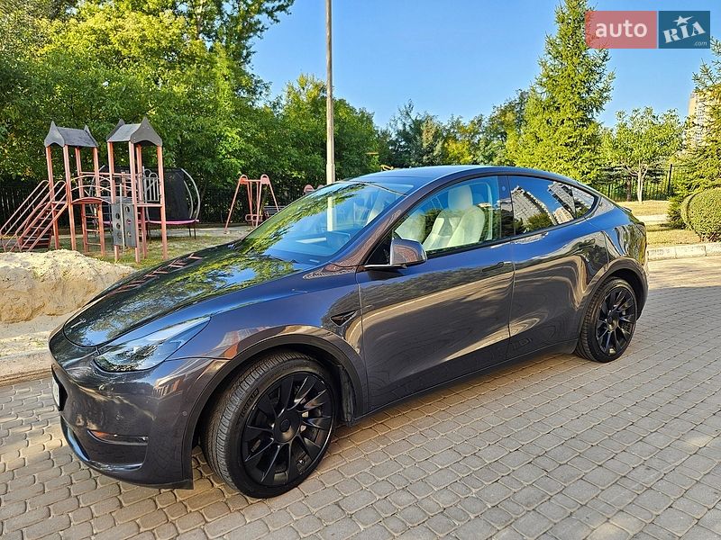 Внедорожник / Кроссовер Tesla Model Y 2022 в Харькове
