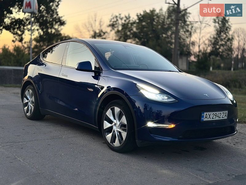 Внедорожник / Кроссовер Tesla Model Y 2022 в Харькове