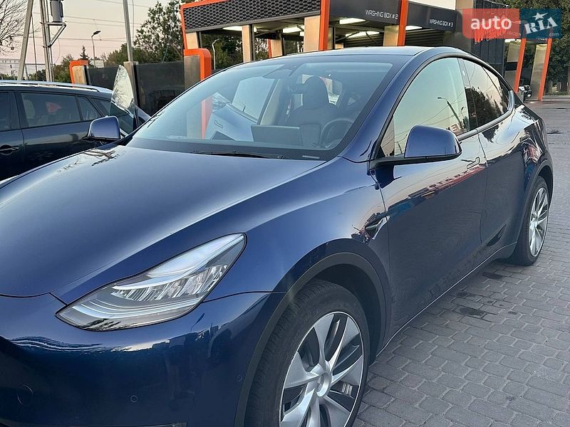 Внедорожник / Кроссовер Tesla Model Y 2022 в Харькове