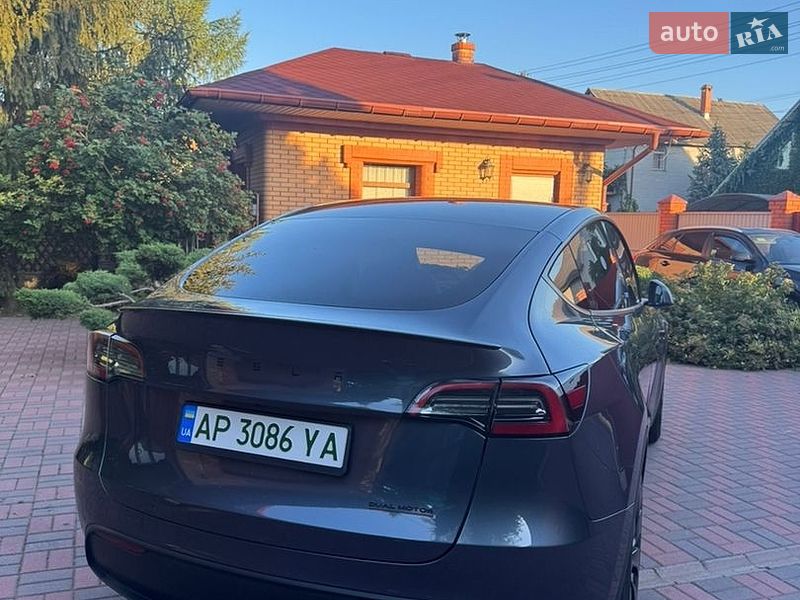 Внедорожник / Кроссовер Tesla Model Y 2023 в Днепре