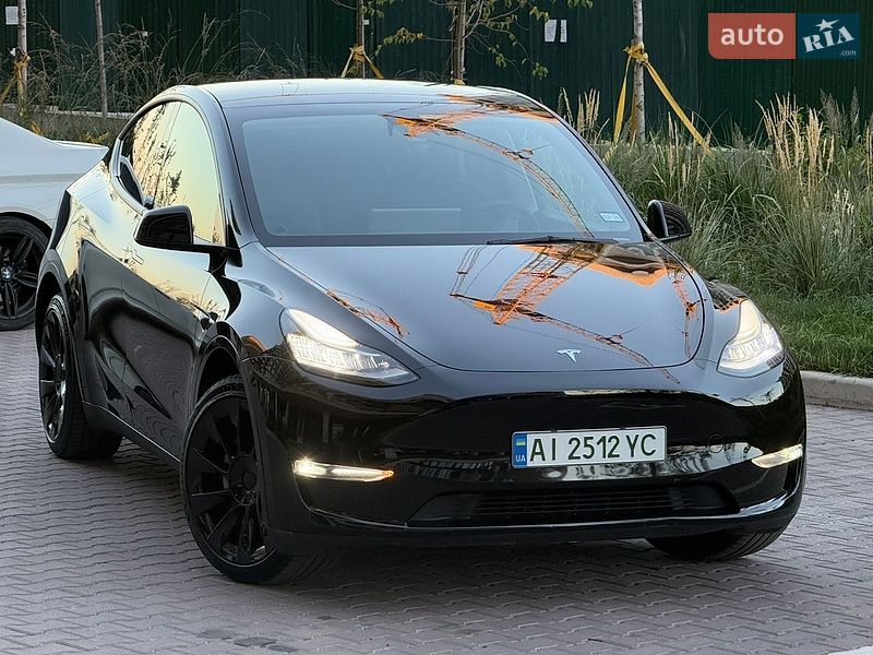 Позашляховик / Кросовер Tesla Model Y 2023 в Києві