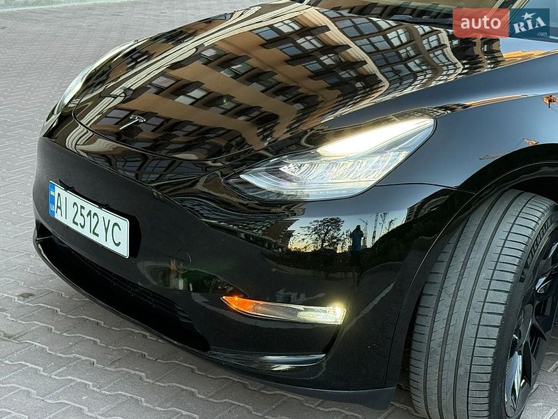 Позашляховик / Кросовер Tesla Model Y 2023 в Києві