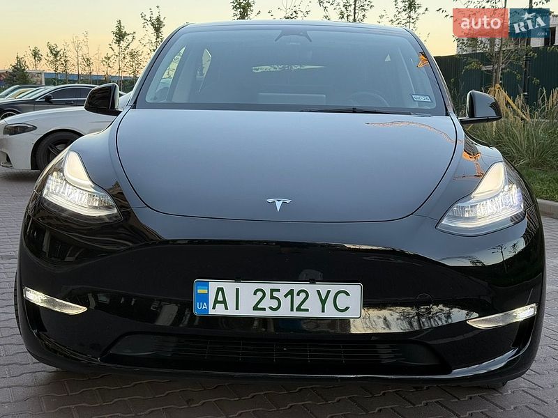 Позашляховик / Кросовер Tesla Model Y 2023 в Києві