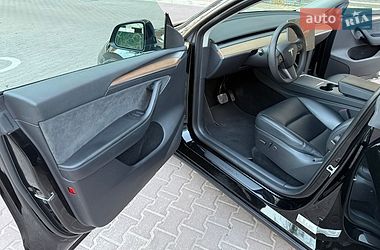 Позашляховик / Кросовер Tesla Model Y 2023 в Києві