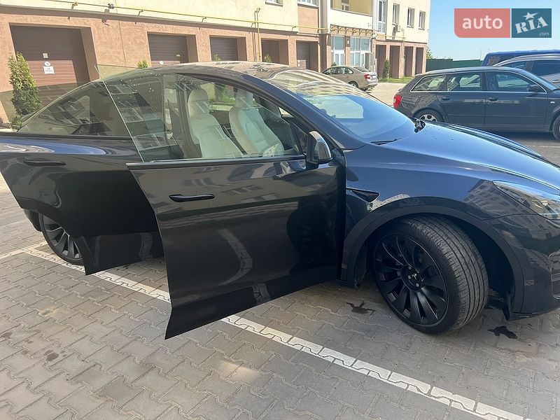 Позашляховик / Кросовер Tesla Model Y 2024 в Хмельницькому