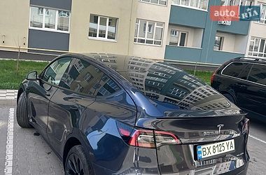 Позашляховик / Кросовер Tesla Model Y 2024 в Хмельницькому
