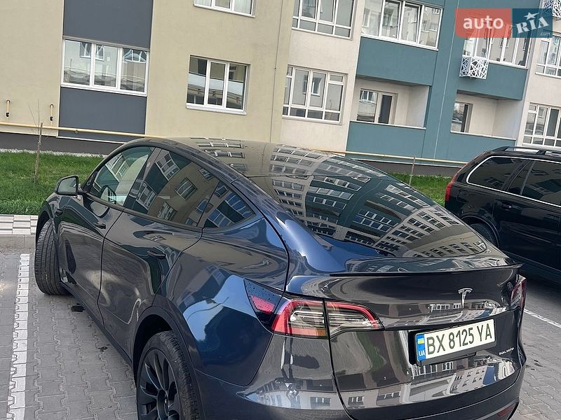 Позашляховик / Кросовер Tesla Model Y 2024 в Хмельницькому